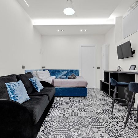 Pab60 -Crescenzago-Luxury Blue House Appartement Milaan Buitenkant foto